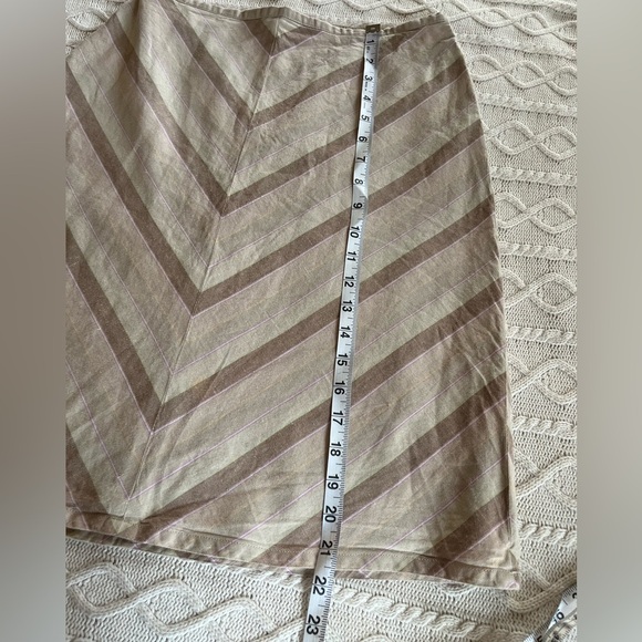 GAP Linen Tan Chevron Patterned Mini Skirt Women’s Size 4 - Picture 9 of 10